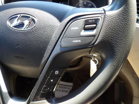 Used 2017 Hyundai Santa Fe Sport AWD/4WD image 19
