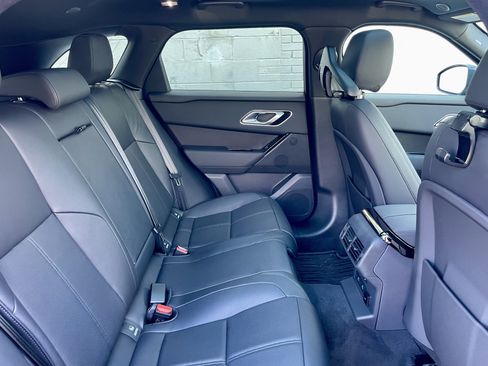 New 2026 Land Rover Range Rover Velar Dynamic SE AWD/4WD image 31