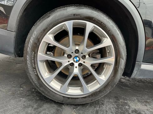 Used 2022 BMW X5 xDrive40i AWD/4WD image 36