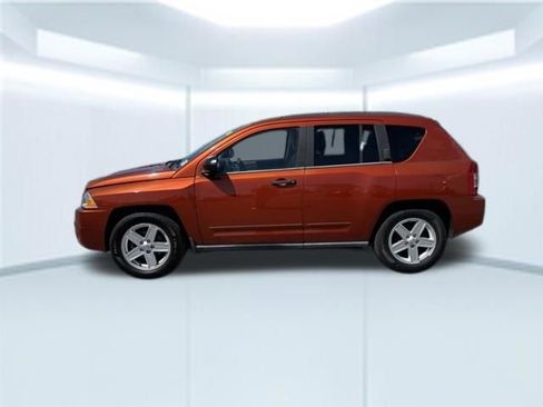 Used 2010 Jeep Compass Sport image 10
