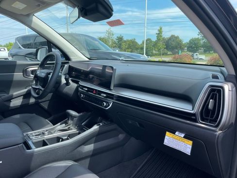 New 2026 Kia Sorento EX AWD/4WD image 31