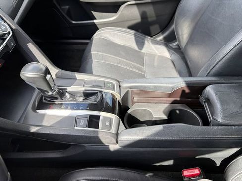 Used 2018 Honda Civic EX-L image 12
