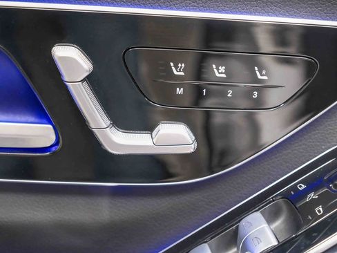 Certified 2022 Mercedes-Benz S 500 4MATIC image 21