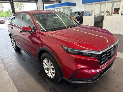 Used 2025 Honda CR-V LX image 2