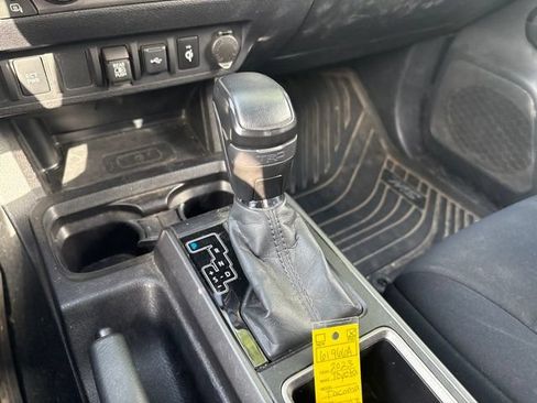 Used 2023 Toyota Tacoma TRD Off-Road w/ Black Out Package (TMS) AWD/4WD image 16