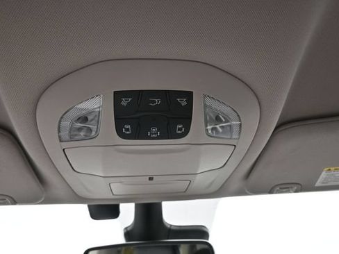 Used 2022 Chrysler Pacifica Touring-L FWD image 40