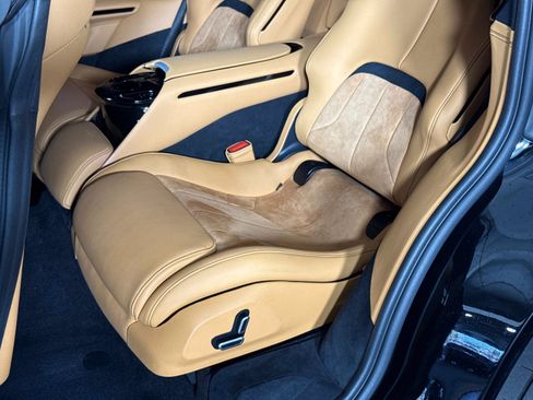 Used 2024 Ferrari Purosangue image 25