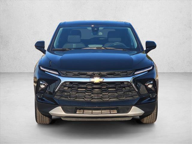 Used 2026 Chevrolet Blazer LT FWD image 2