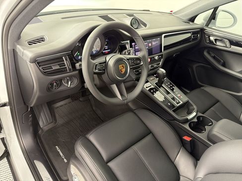 Used 2026 Porsche Macan S AWD/4WD image 4