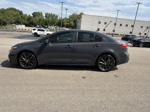 Certified 2025 Toyota Corolla SE FWD image 19