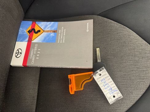 Used 2021 Toyota Camry LE image 44