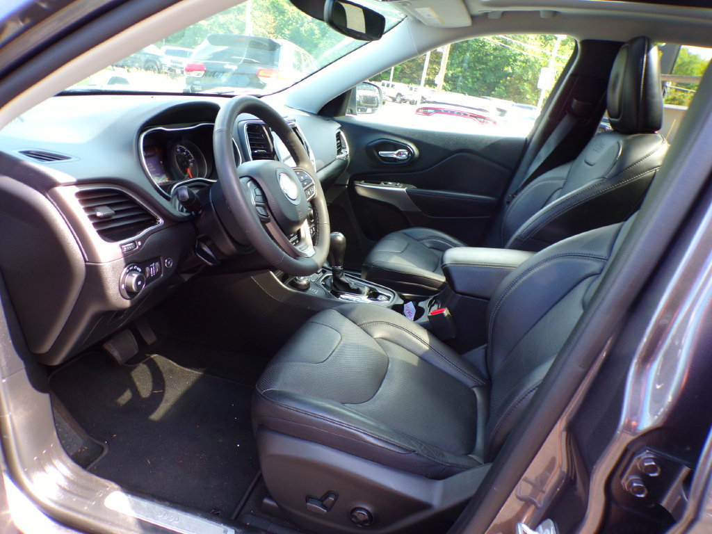 Used 2021 Jeep Cherokee Limited AWD/4WD image 15