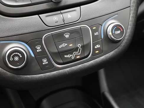 Used 2023 Chevrolet Malibu LS image 22