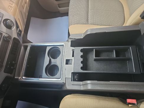 Used 2011 Ford F250 XLT w/ XLT Premium Pkg image 15