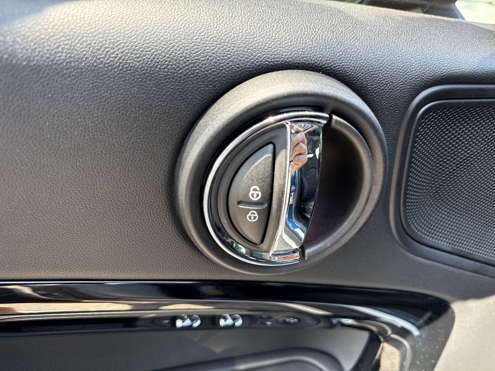 Used 2024 MINI Cooper Countryman S FWD image 16