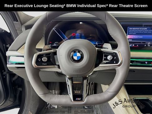 Used 2023 BMW 760i xDrive AWD/4WD image 12