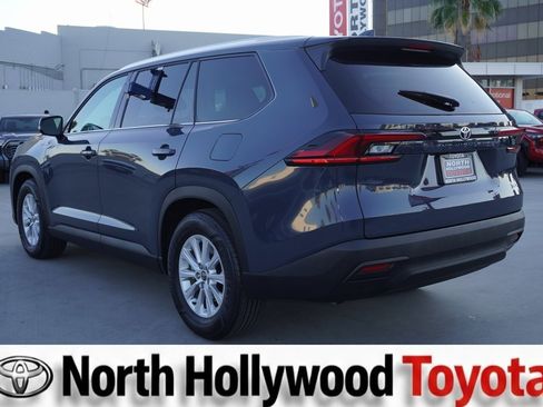 Certified 2025 Toyota Grand Highlander FWD image 4