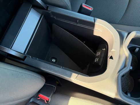 Used 2023 Toyota RAV4 LE image 27