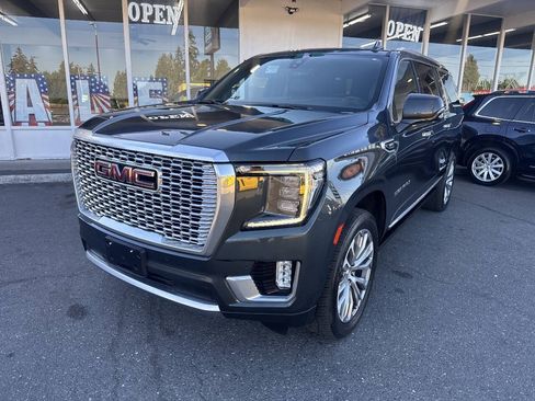 Used 2021 GMC Yukon XL Denali w/ Denali Premium Package AWD/4WD image 1