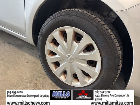 Used 2018 Nissan Versa SV image 19