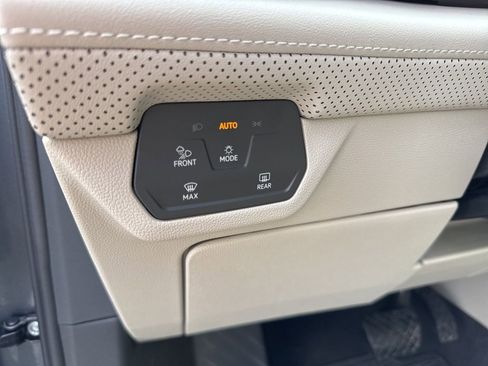 Certified 2024 Volkswagen Atlas SE image 20