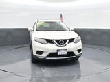 Used 2016 Nissan Rogue SV w/ SV Premium Package image 2
