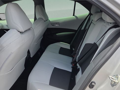 Used 2025 Toyota Corolla XSE FWD image 11