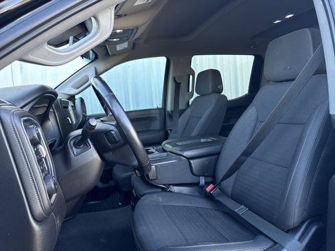 Used 2019 Chevrolet Silverado 1500 LT Trail Boss image 16