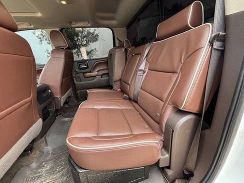 Used 2016 Chevrolet Silverado 2500 High Country w/ Duramax Plus Package image 18