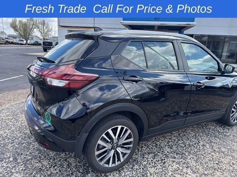 Used 2023 Nissan Kicks SV image 6