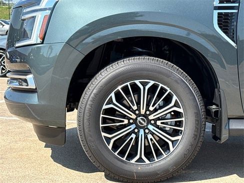 New 2026 Nissan Armada Platinum w/ Convenience Package image 6