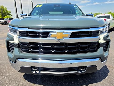 Used 2025 Chevrolet Silverado 1500 LT AWD/4WD image 15