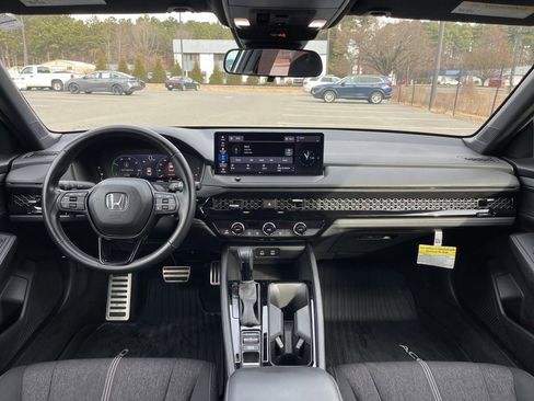 Used 2024 Honda Accord Sport image 8