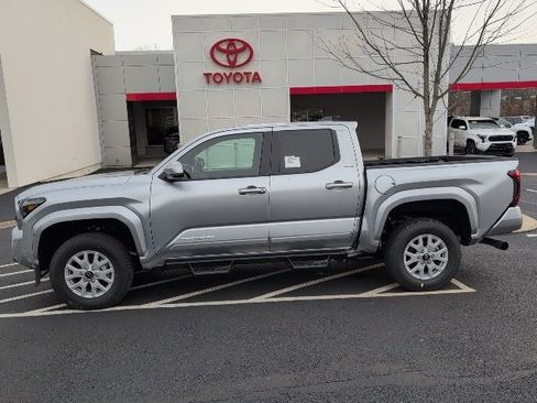 New 2025 Toyota Tacoma SR5 image 8