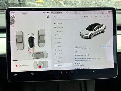 Used 2021 Tesla Model 3 Standard Range Plus image 16