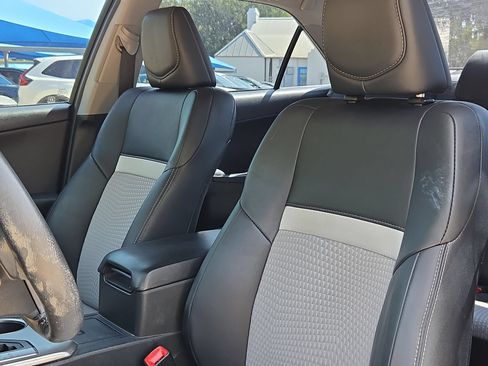 Used 2013 Toyota Camry SE FWD image 13