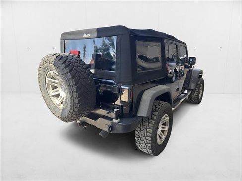 Used 2014 Jeep Wrangler Unlimited Rubicon image 6