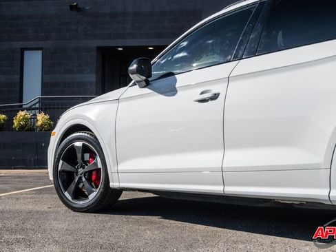 Used 2020 Audi SQ5 Premium Plus w/ Premium Plus Package image 29