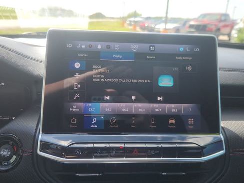 Used 2023 Jeep Compass Trailhawk w/ Trailhawk Elite Group image 16