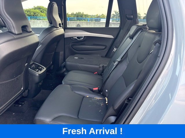 Used 2024 Volvo XC90 B5 Core AWD/4WD image 3