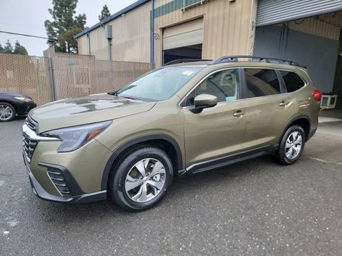 Used 2024 Subaru Ascent Premium w/ Convenience Package image 2