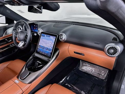 Certified 2022 Mercedes-Benz SL 55 AMG 4MATIC image 28
