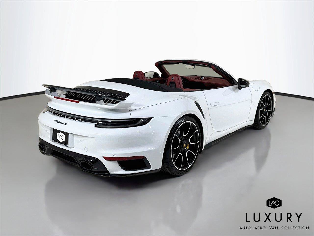 Used 2023 Porsche 911 Turbo S AWD/4WD image 5