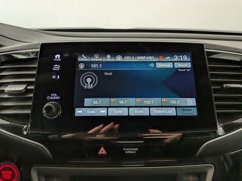 Used 2021 Honda Passport Touring image 21