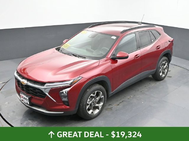 Used 2025 Chevrolet Trax LT FWD image 42