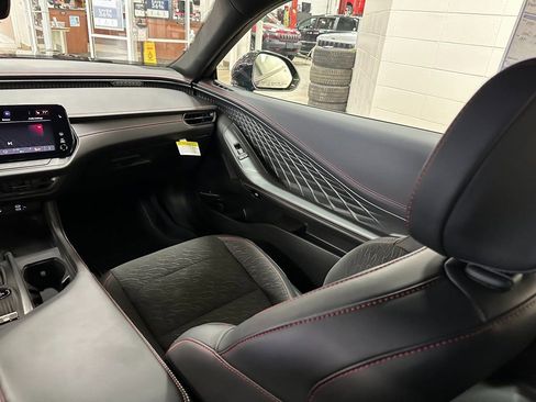 New 2026 Dodge Charger Scat Pack w/ Blacktop Package image 13