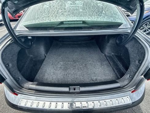 Used 2022 Volkswagen Passat 2.0T SE image 31