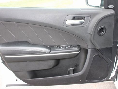 Used 2023 Dodge Charger SXT image 10