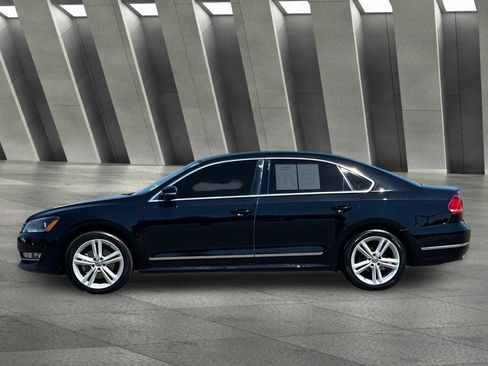 Used 2014 Volkswagen Passat 1.8T SEL Premium FWD image 6