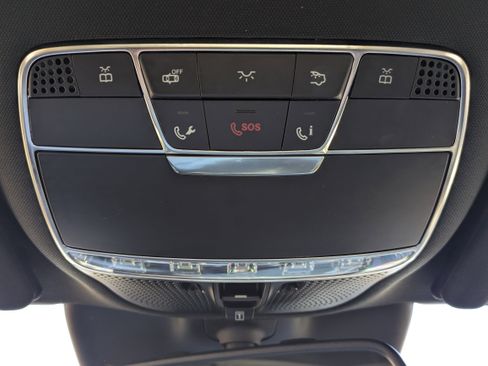 Used 2015 Mercedes-Benz S 550 Sedan image 32